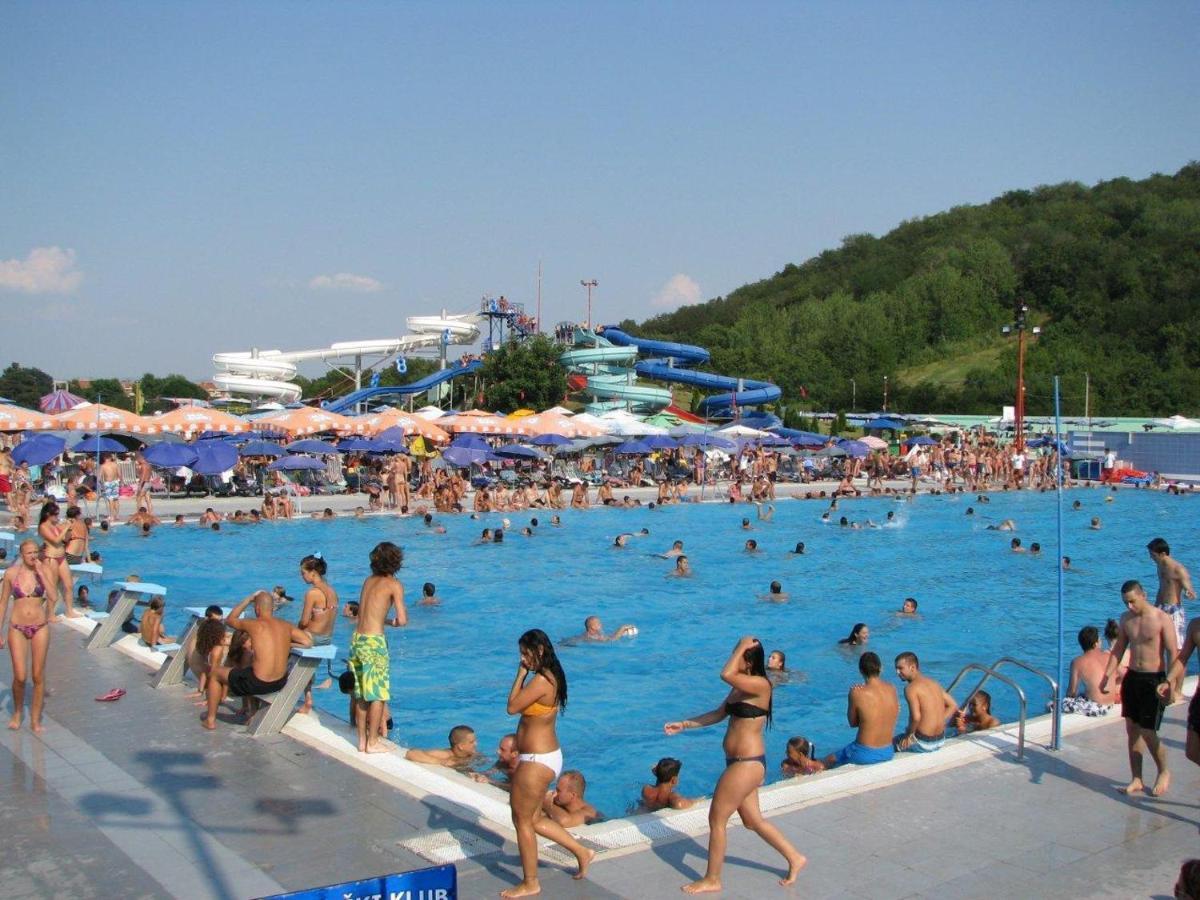 Dobi Apartmani Wing Jagodina Exterior foto