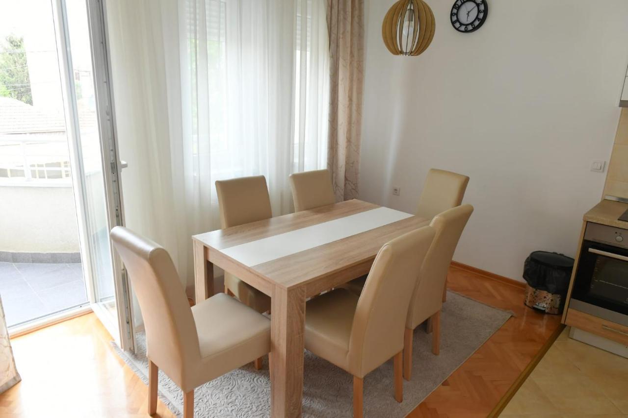 Dobi Apartmani Wing Jagodina Exterior foto